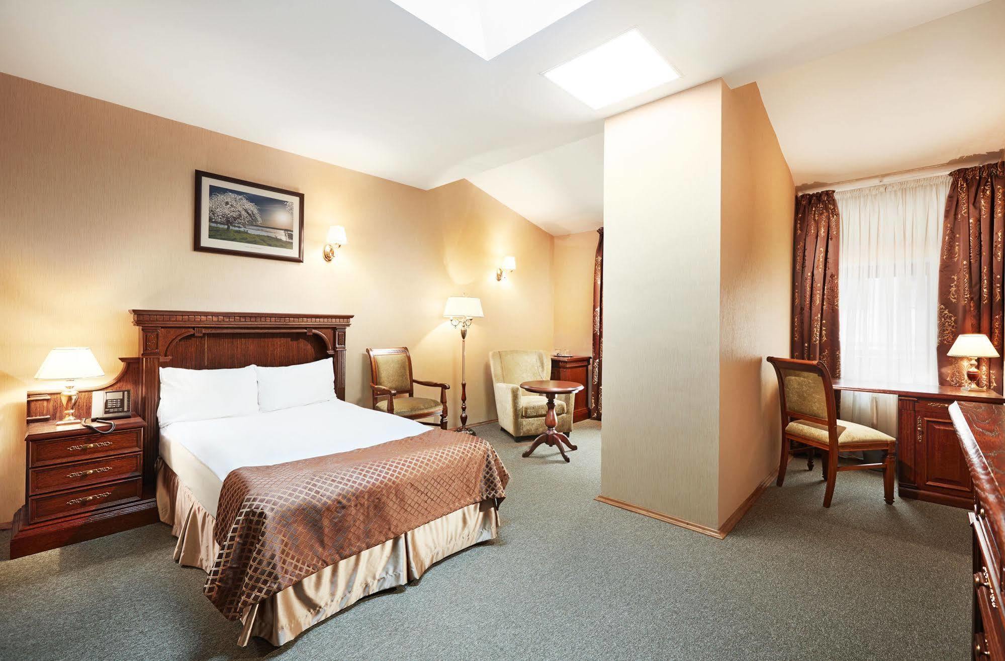 Victoria Hotel Na Zamkovoy 민스크 외부 사진