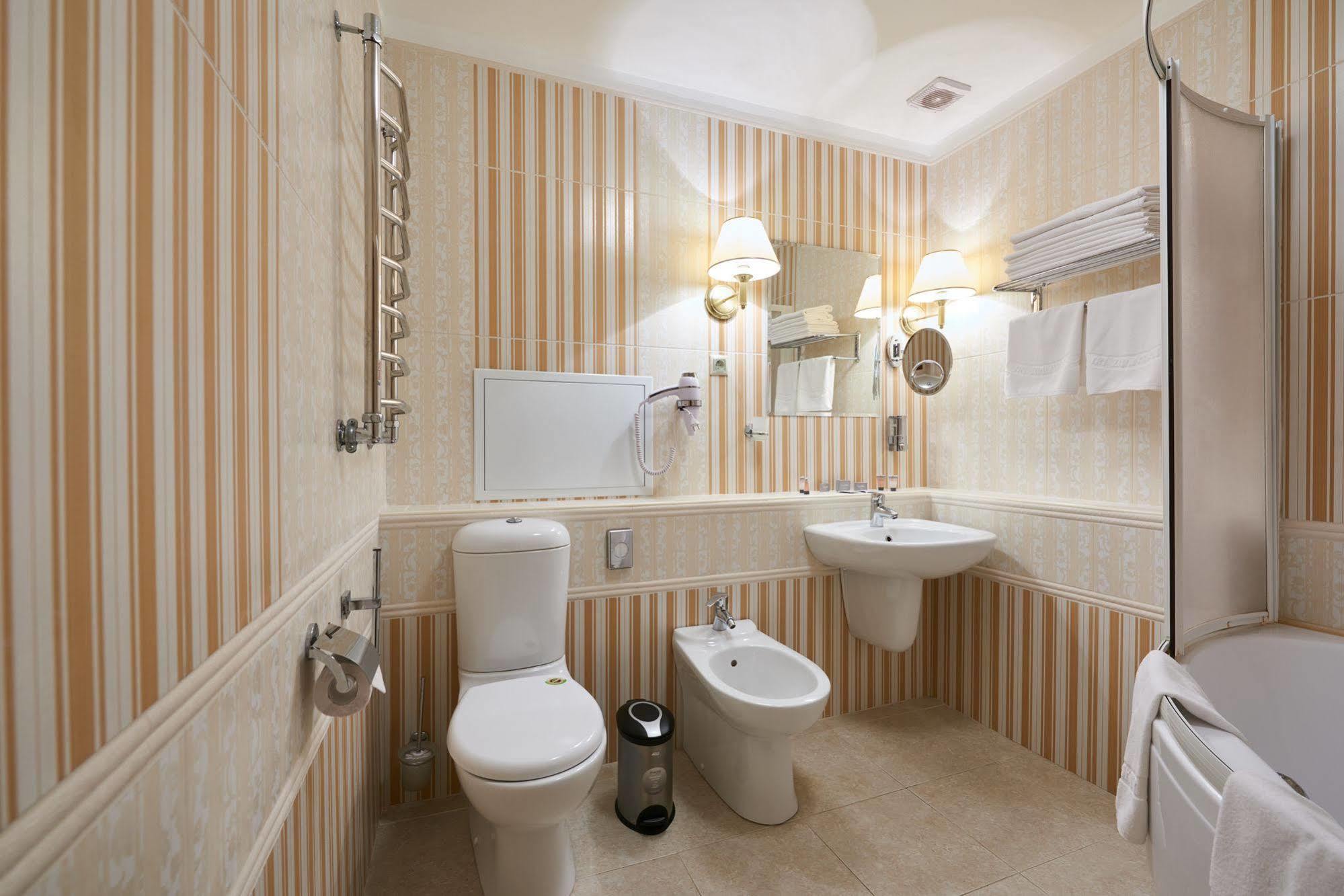 Victoria Hotel Na Zamkovoy 민스크 외부 사진