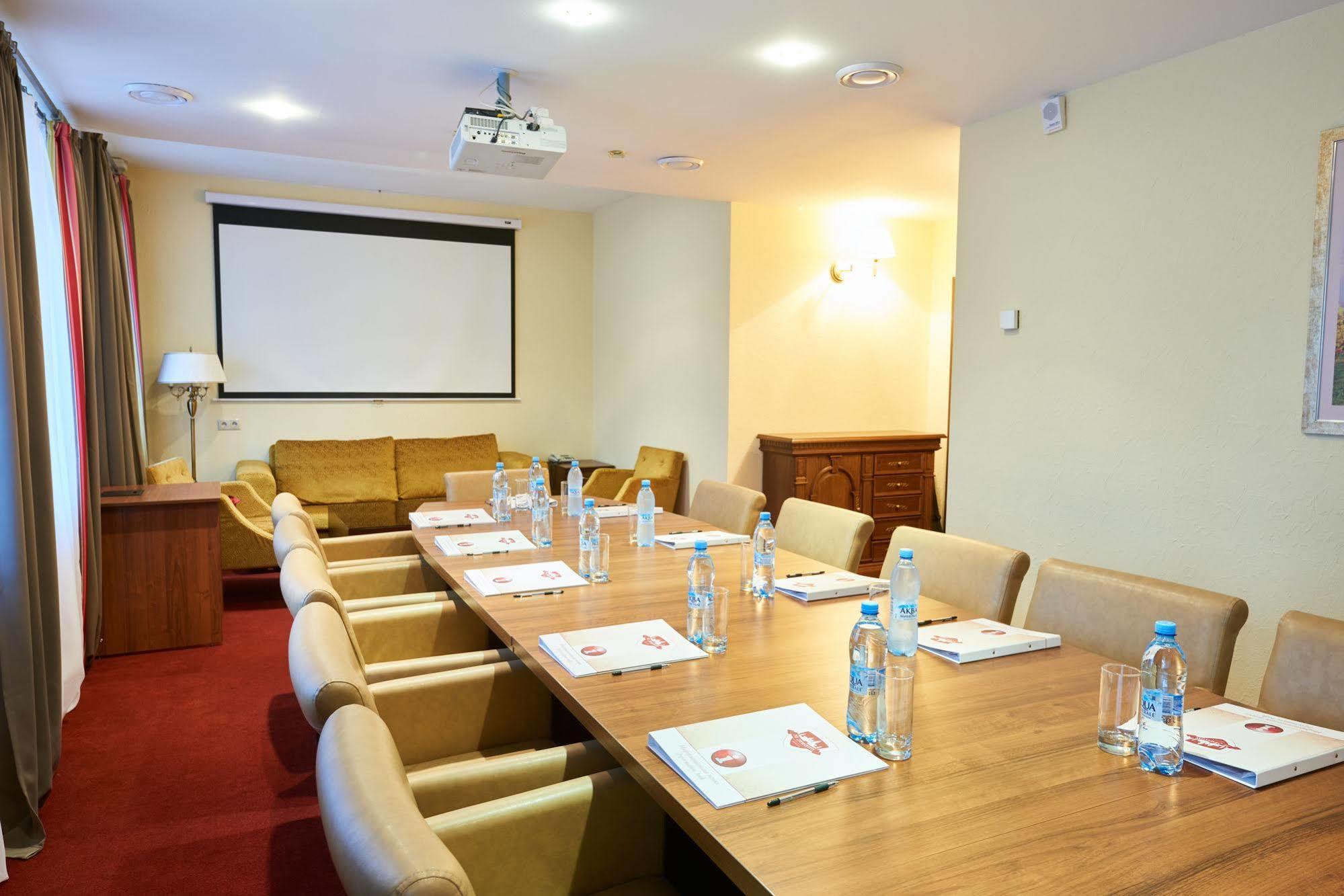 Victoria Hotel Na Zamkovoy 민스크 외부 사진