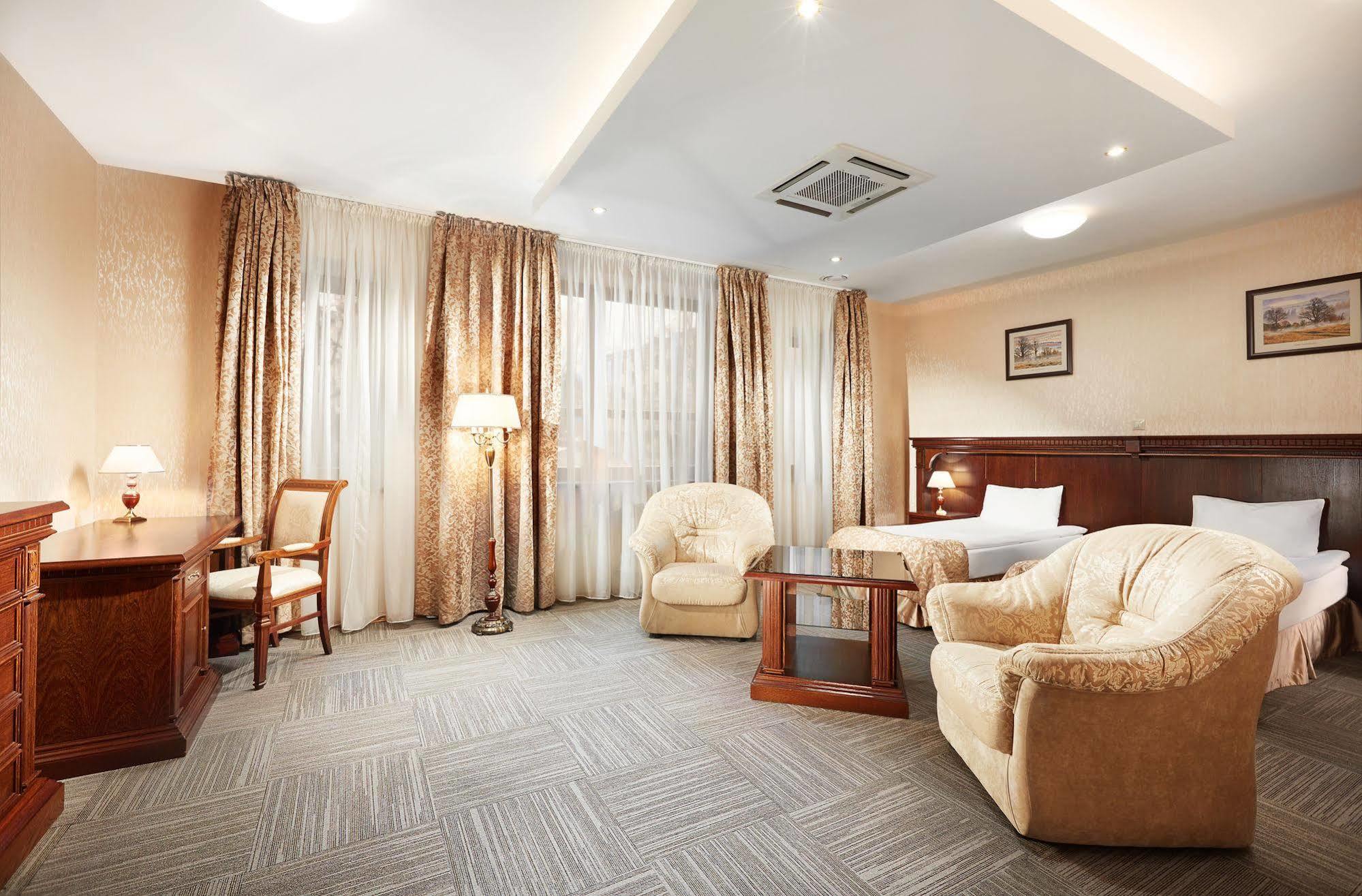Victoria Hotel Na Zamkovoy 민스크 외부 사진